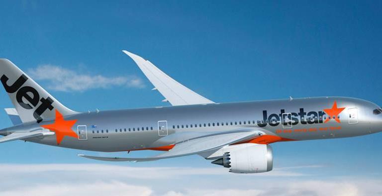 Vé máy bay Jetstar tháng 8